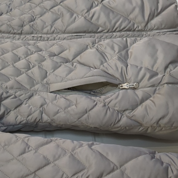 Eddie Bauer Quilted Down Filled Parka - Picture 4 of 9